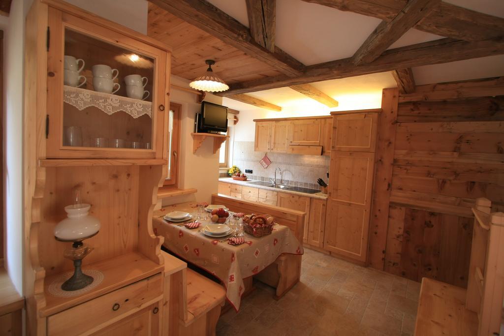 Chalet Pian Campitello di Fassa Kamer foto